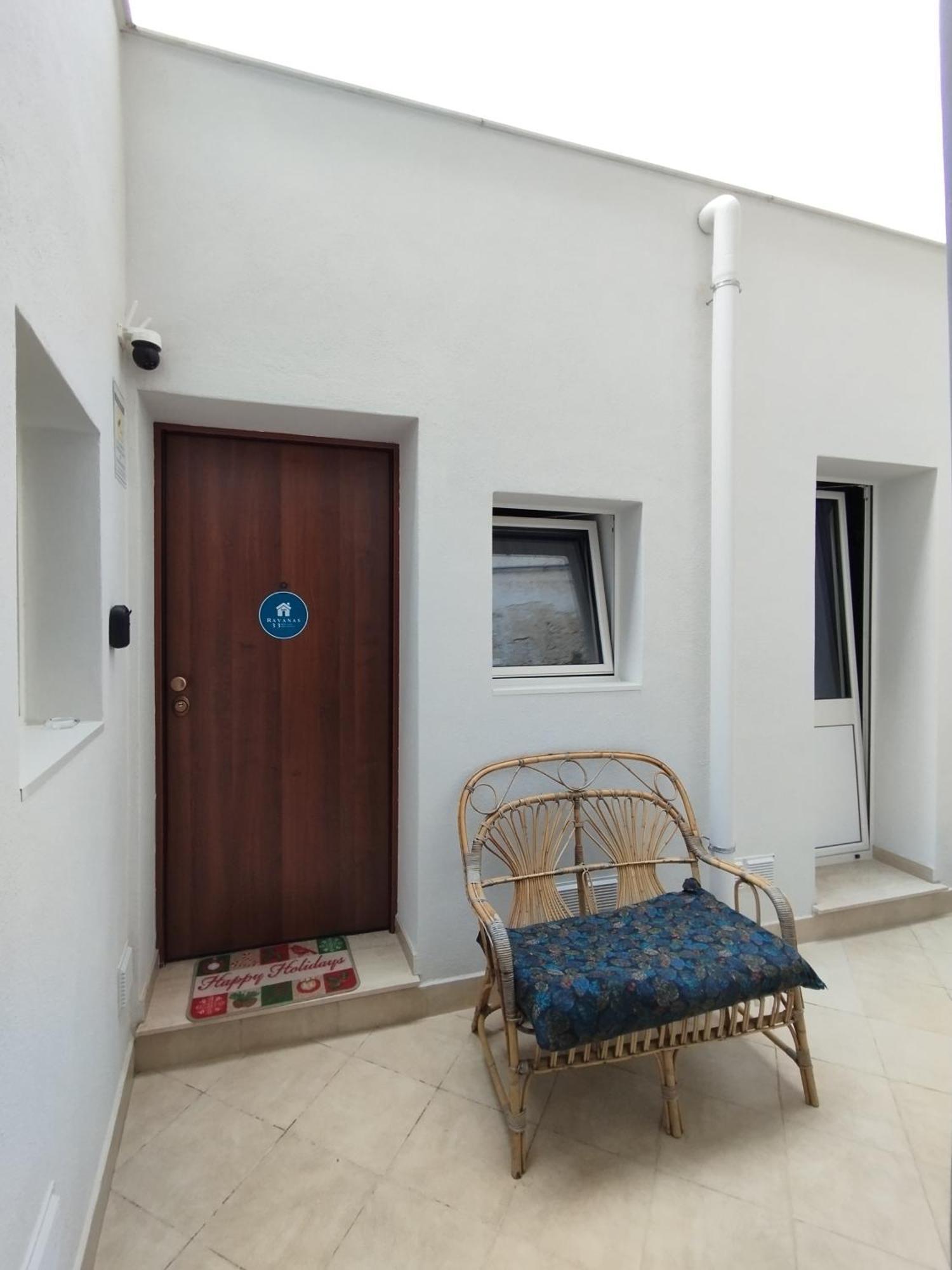 Ravanas 33 Bari Ngoại thất bức ảnh